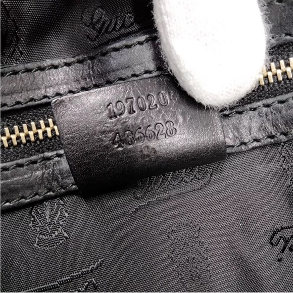 EUC Gucci Hysteria black patent bag - Picture 7 of 7